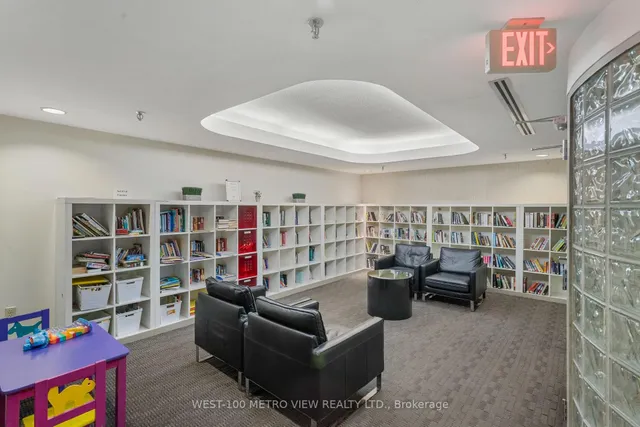 Additional image 27 of 705 King St Unit 814