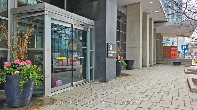 Additional image 3 of 81 Navy Wharf Crt Unit 315