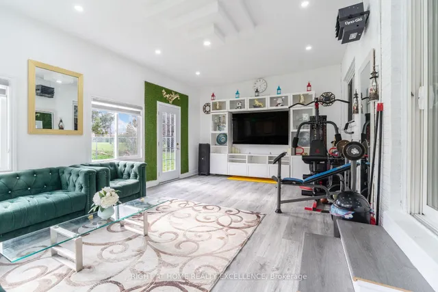 Additional image 23 of 7340 Sigsbee Dr