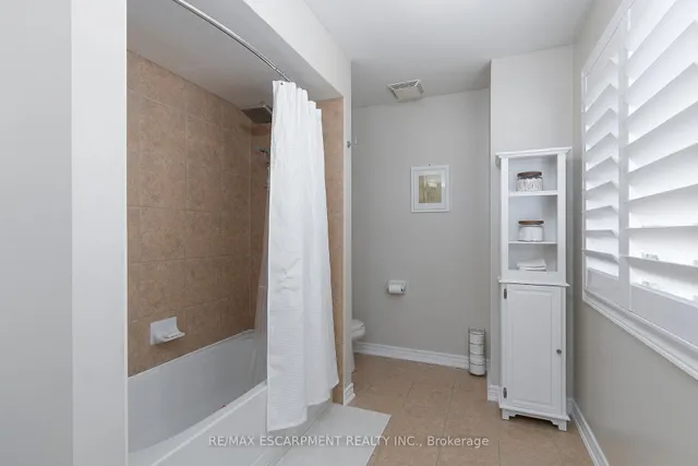 Additional image 22 of 537 VALRIDGE Dr