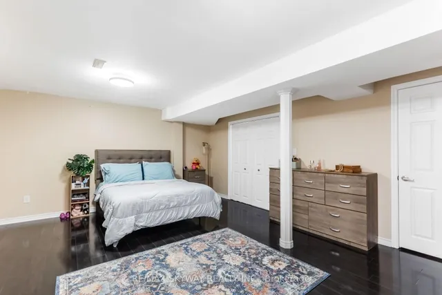 Additional image 39 of 82 Festoon Pl