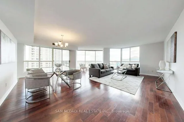 Additional image 3 of 55 Kingsbridge Garden Circ Unit 1411