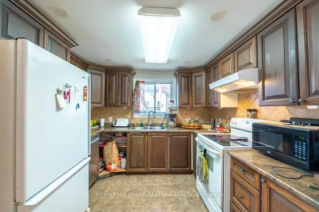 Additional image 12 of 3072 McNaughton Ave