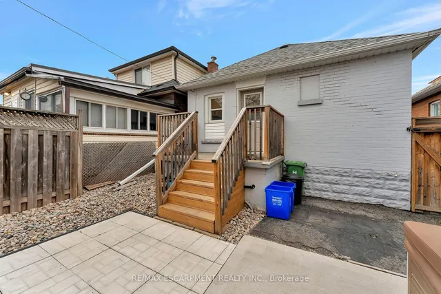 Additional image 34 of 65 Connaught Ave