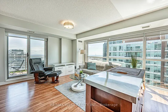 Additional image 3 of 80 Western Battery Rd Unit 2311