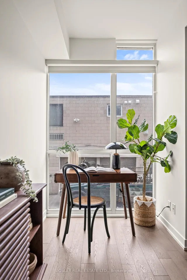 Additional image 16 of 36 Howard Park Ave Unit 205