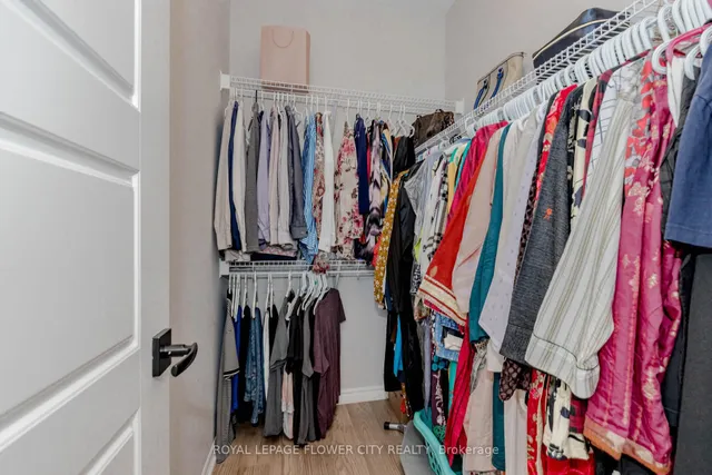 Additional image 32 of 1371 Lobelia Cres