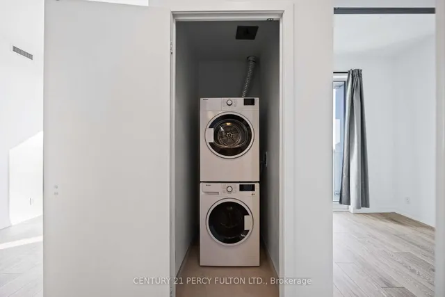 Additional image 16 of 2020 Bathurst St Unit 827