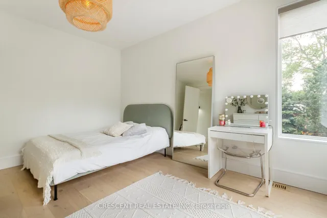 Additional image 36 of 151 Shaver Ave