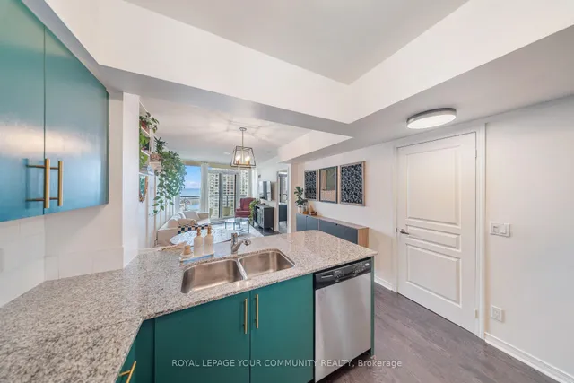 Additional image 18 of 15 Legion Rd Unit 2101