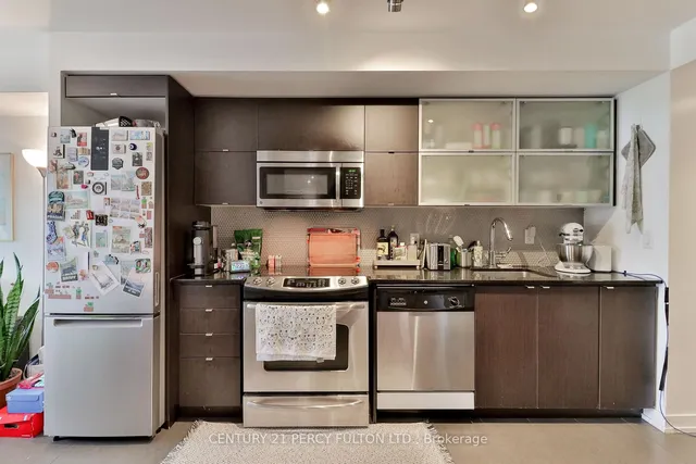 Additional image 5 of 170 Fort York Blvd Unit 201