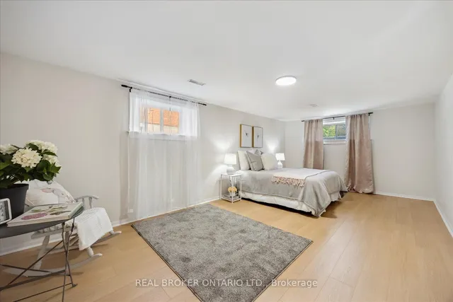 Additional image 35 of 237 Chine Dr