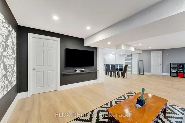 Additional image 39 of 509 PINE HOLLOW Crt