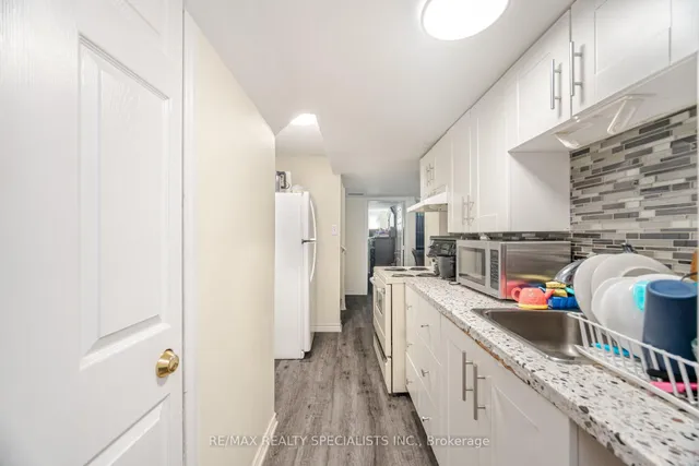 Additional image 38 of 44 Deforest Dr