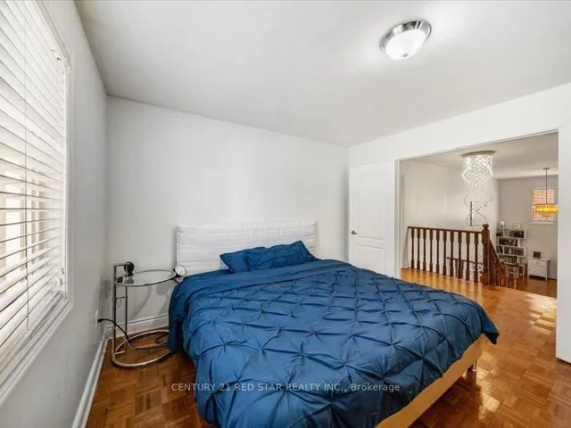 Additional image 28 of 31 Eiffel Blvd