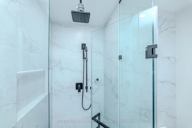 Additional image 27 of 1291 Consort Cres