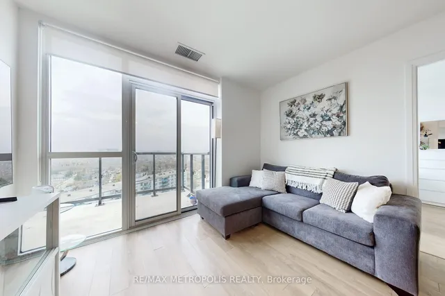 Additional image 11 of 1461 LAWRENCE Ave Unit 2103