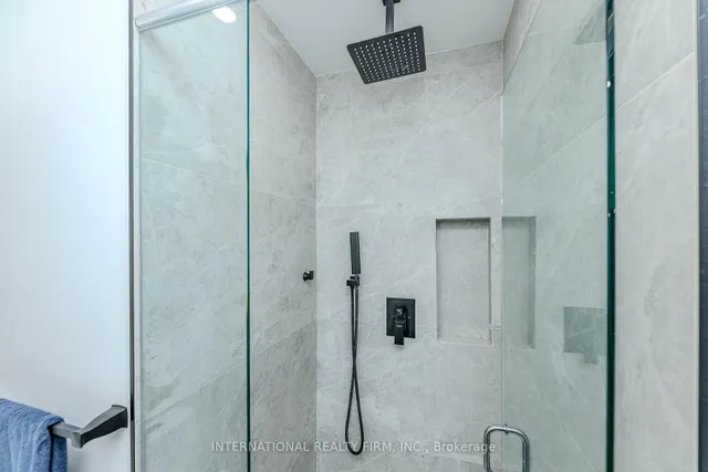 Additional image 20 of 1291 Consort Cres