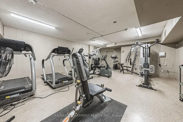 Additional image 23 of 975 WARWICK Crt Unit 706