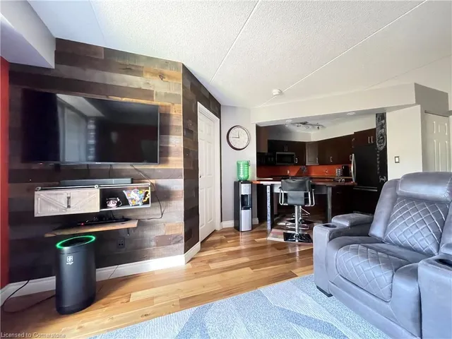 Additional image 18 of 3499 Upper Middle Rd Unit 110