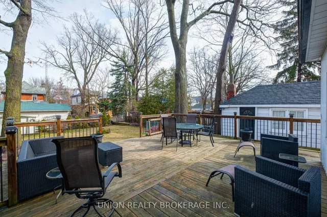 Additional image 22 of 24 Benlamond Ave