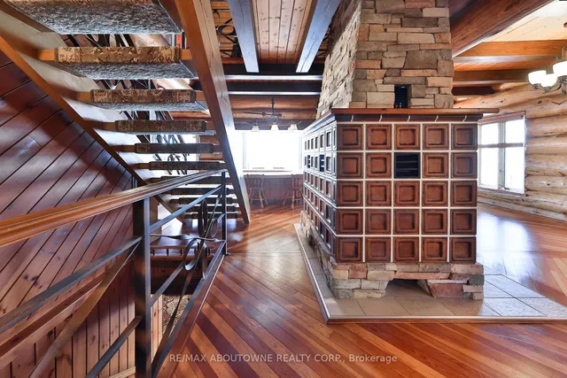 Additional image 7 of 270 North Shore Blvd