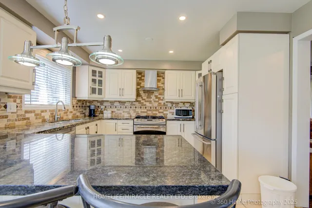 Additional image 12 of 1044 Zimmerman Cres