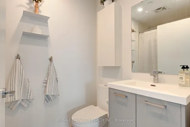 Additional image 24 of 385 Osler St Unit 101