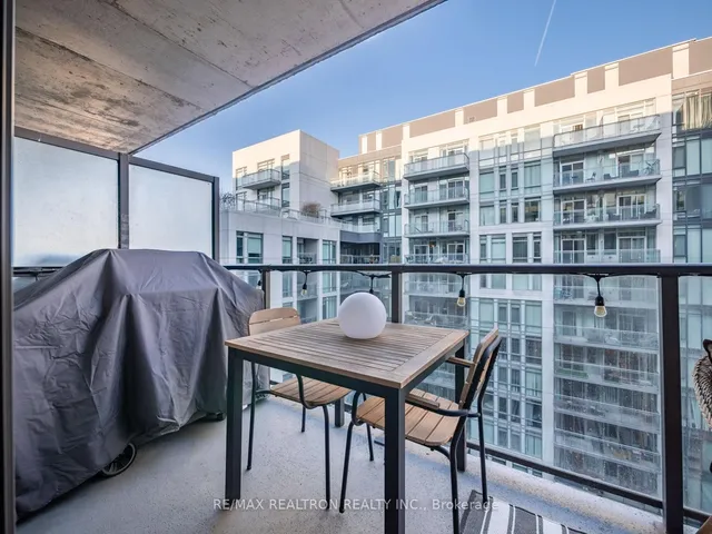 Additional image 25 of 111 Bathurst St Unit 1217