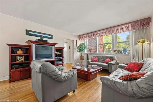 Additional image 10 of 265 Weber St Unit 6