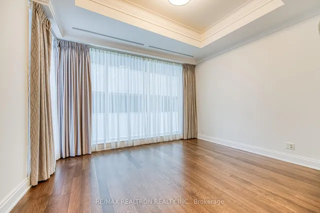 Additional image 28 of 206 Bloor St Unit 801