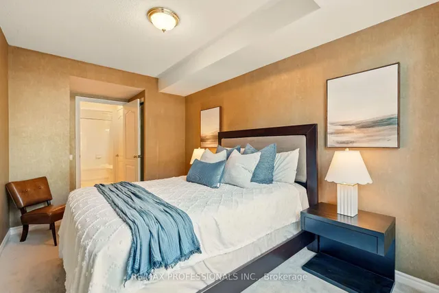 Additional image 30 of 18 William Carson Cres Unit 111