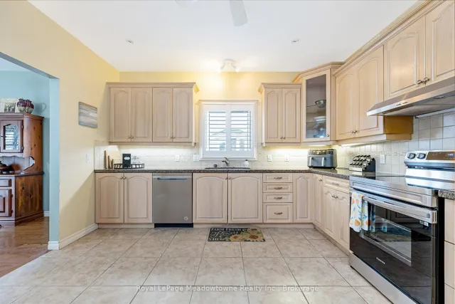 Additional image 12 of 120 Gracehill Cres