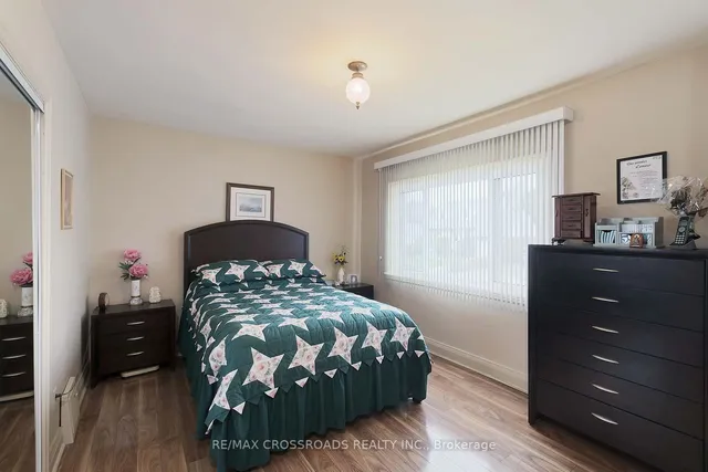 Additional image 15 of 1310 Victoria Park Ave