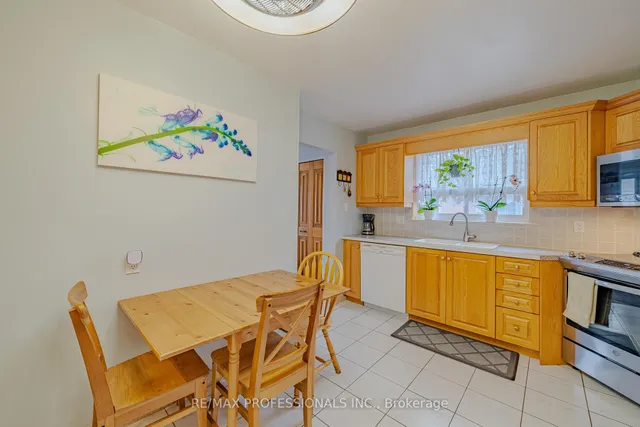 Additional image 12 of 184 Oakmeadow Blvd