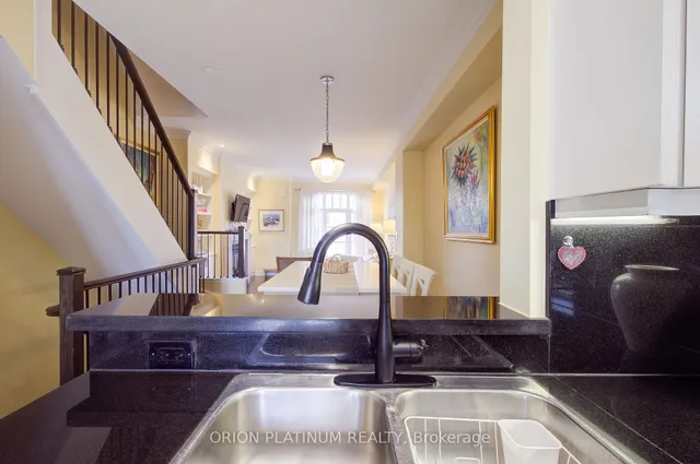 Additional image 15 of 1812 Burnhamthorpe Rd Unit 94