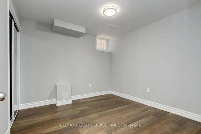 Additional image 38 of 44 Lormel Gate