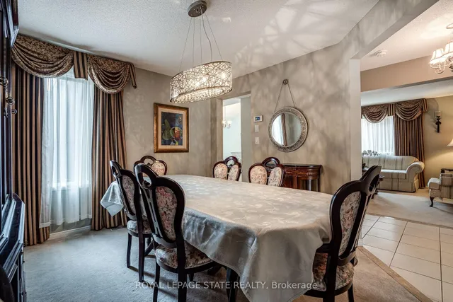 Additional image 7 of 19 Claudette Gate