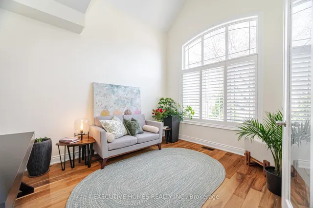 Additional image 8 of 221 Cathcart Cres