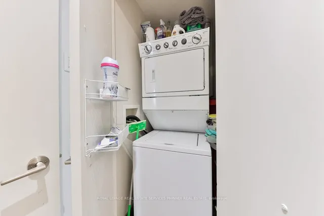 Additional image 3 of 650 King St Unit 207