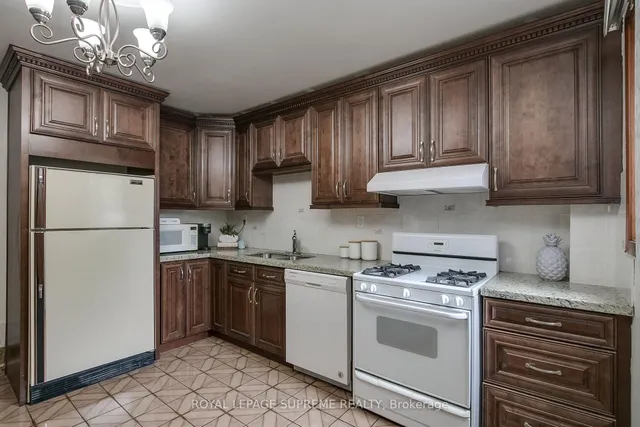 Additional image 15 of 249 Bartlett Ave