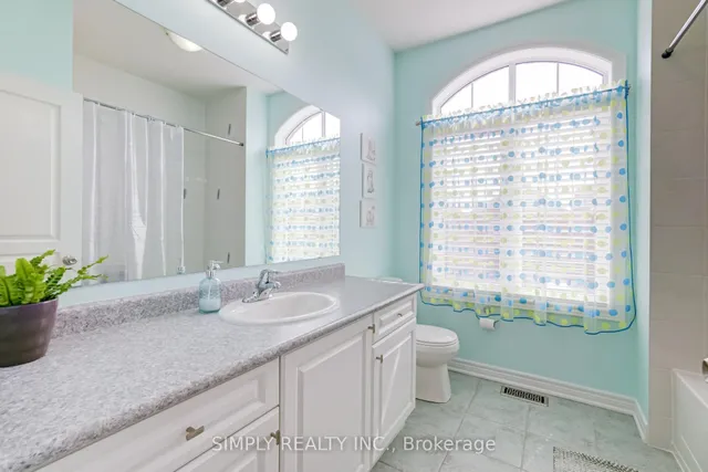 Additional image 41 of 45 Humberstone Cres