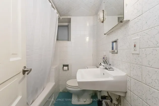 Additional image 33 of 23 Kenneth Ave