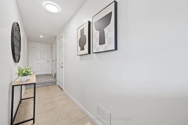 Additional image 5 of 155 Highland Cres Unit B8