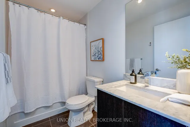 Additional image 11 of 2055 Danforth Ave Unit 802