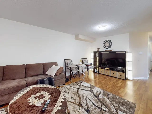 Additional image 3 of 5223 Fairford Cres Unit 90