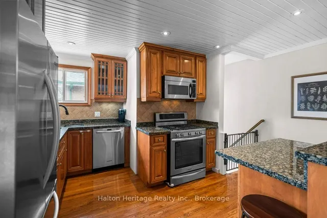 Additional image 10 of 376 East 18th St