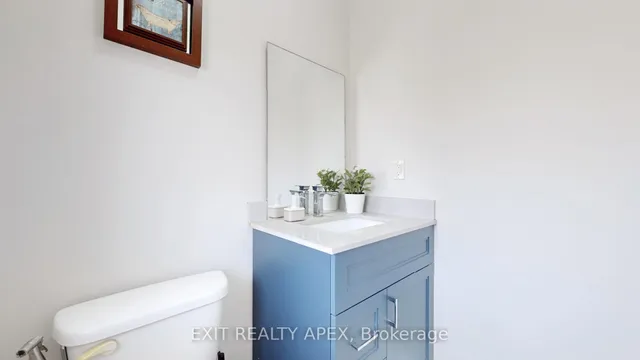 Additional image 17 of 77 Commodore Dr