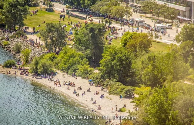 Additional image 27 of 59 Annie Craig Dr Unit 504