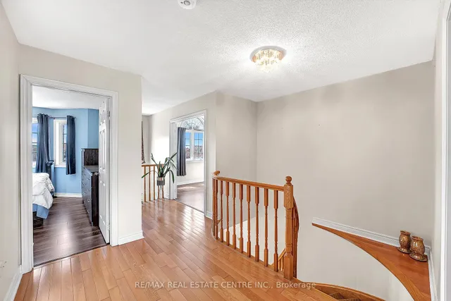 Additional image 21 of 26 Hefferon Crt